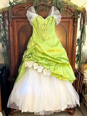 Mariposa Lime Green Drop Waist and White Formal Ball Gown for Women